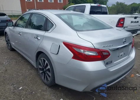 2018 Nissan Altima 2.5 Sl z USA, uszkodzony, nr VIN 1N4AL3AP8JC239441